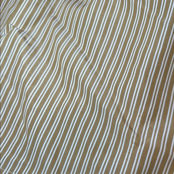 SHEIN Beige Striped Women Shorts - Picture 4 of 4